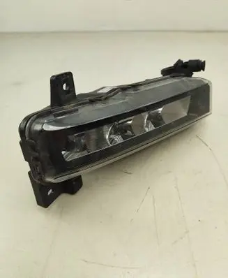 BMW X7 G07 Front fog light 7471081