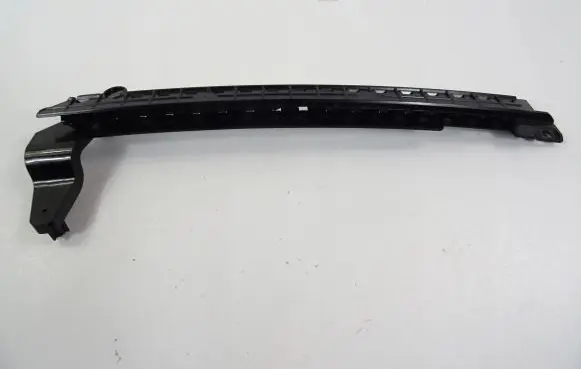 Audi Q3 F3 Door glass rail 83A839068