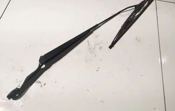 Ford Mondeo MK IV Front wiper blade arm 