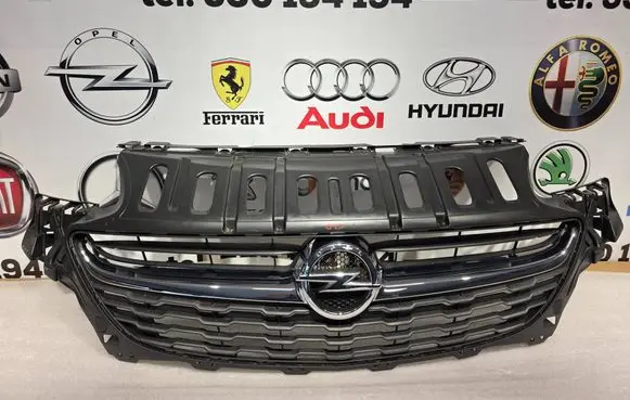 Opel Corsa E Front bumper upper radiator grill 39003576