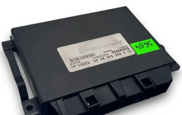 Mercedes-Benz C W203 Central body control module S3654 A0255450432