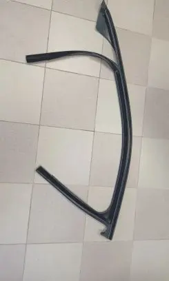 Mercedes-Benz GLC C253 Front door glass trim molding A2537257300 P392501