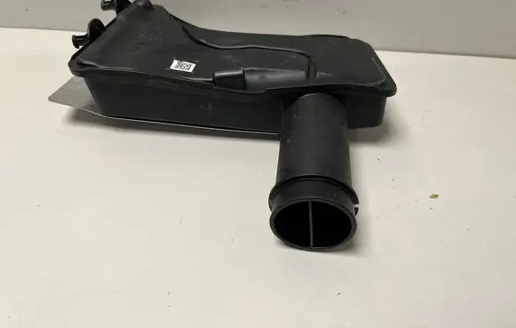 BMW X7 G07 Intake resonator 5A1F9C3