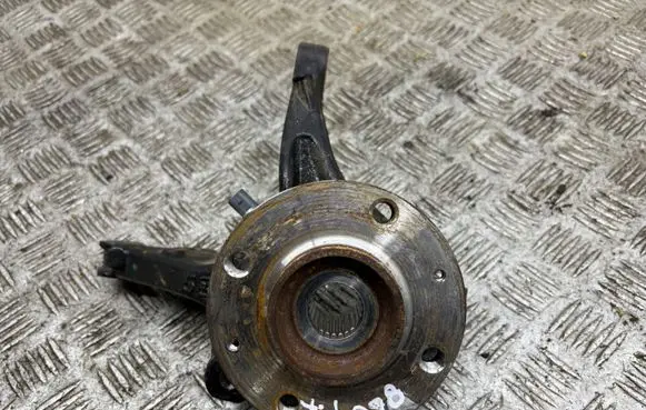 Peugeot 2008 II Front wheel hub