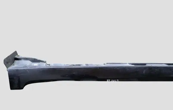 Toyota Avensis T270 Sill 7586005010 7586005020