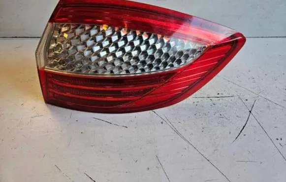 Ford Mondeo MK IV Rear/tail lights 7S7113404B
