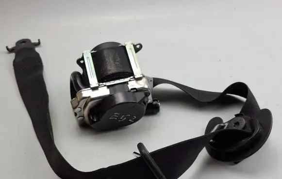 BMW X5 F15 Front seatbelt 7343630 6229698