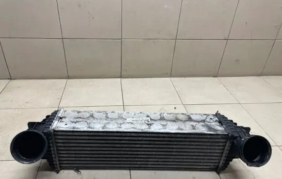 BMW X5 E70 Intercooler radiator 17517809321 7809321