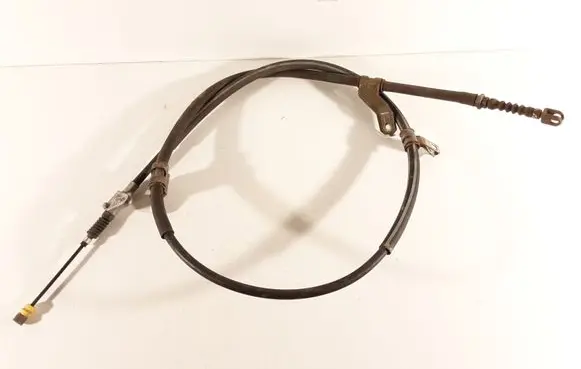 Toyota Avensis T220 Handbrake/parking brake wiring cable 