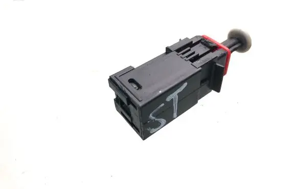 Opel Zafira B Brake pedal sensor switch 869619858 55701395