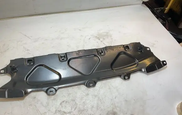 BMW X5 G05 Radiator trim 7421711 17521610 1374290001