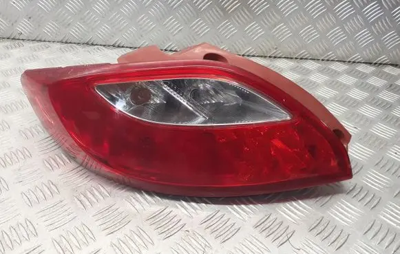 Mazda 2 Rear/tail lights D65151160