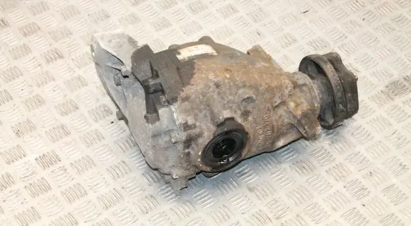 BMW 1 E81 E87 Rear differential 7572804