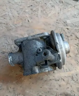 BMW X5 E70 EGR valve 70045007