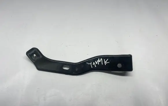 Ford Mustang VI Fender mounting bracket JR3B16C189BB