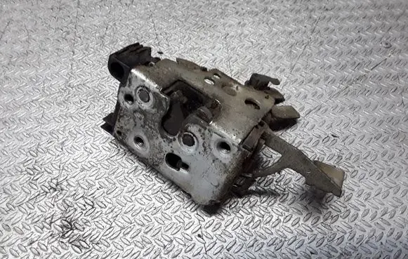 Loading door lock