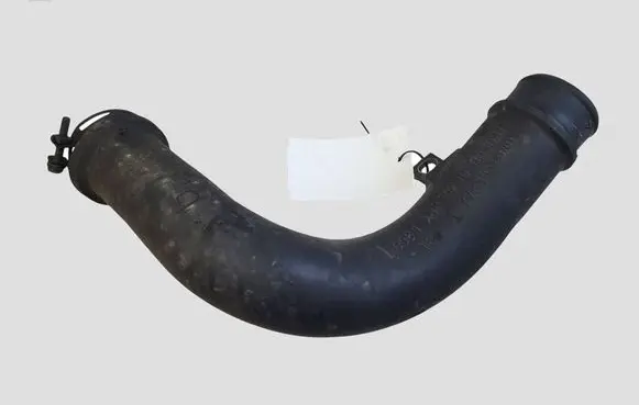 Mazda 6 Air intake hose/pipe R2AA13231