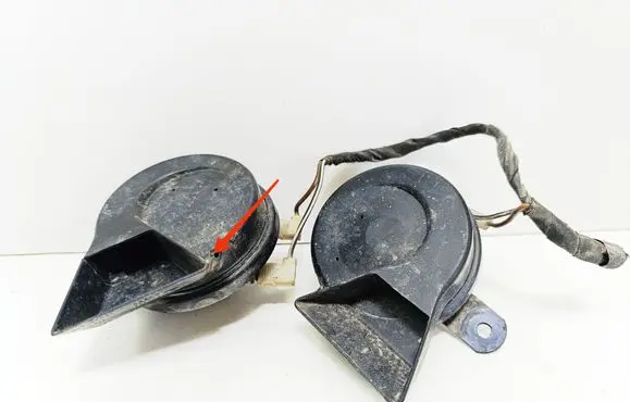Mercedes-Benz C W203 Horn signal A28657625