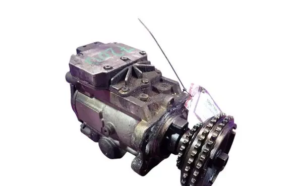 BMW 5 E39 Fuel injection high pressure pump 