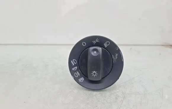 Light switch