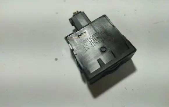 Headlight level height control switch