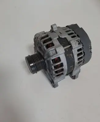 Mercedes-Benz GLA W156 Generator/alternator A0009061903