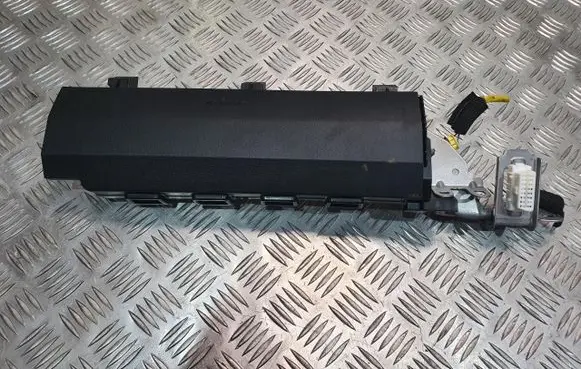 Mazda 3 Knee airbag PU9533