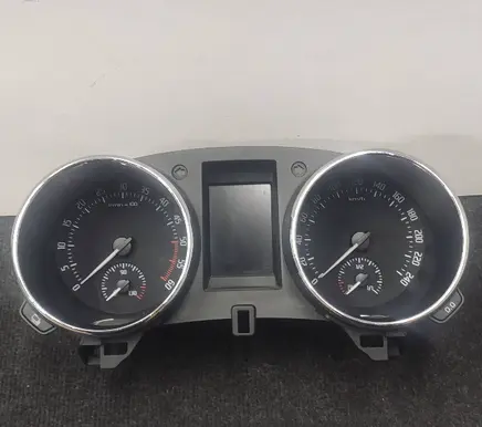 Skoda Yeti (5L) Speedometer (instrument cluster) 5L0920840H VD104822 1173925654