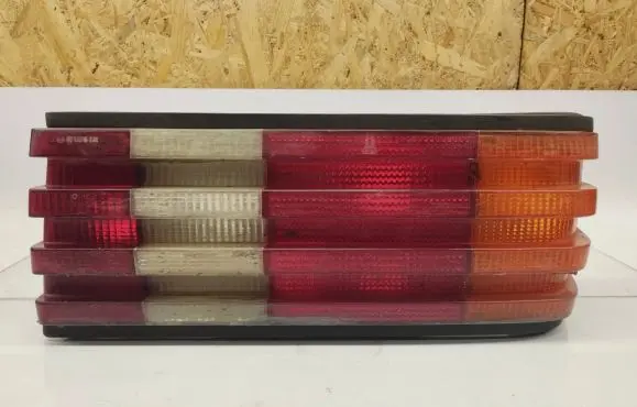 Mercedes-Benz 380 560SEC C126 Rear/tail lights 1268200864 1268201064