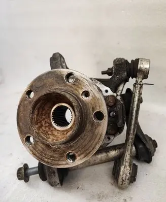 Rear wheel hub