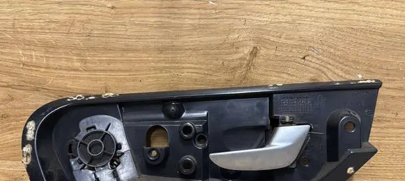 Volvo XC70 Front door interior handle 8693727