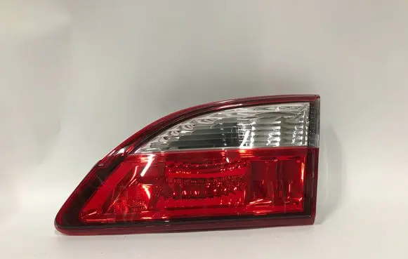 Mazda 5 Tailgate rear/tail lights A051671
