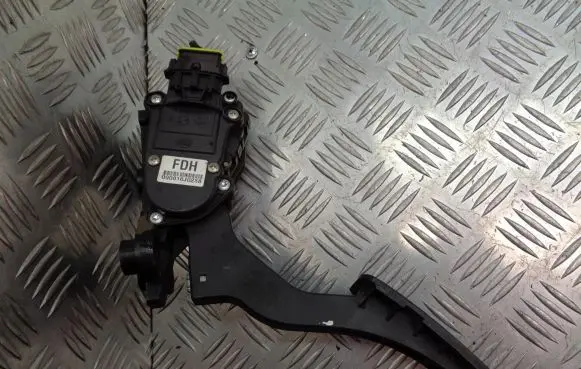 KIA Ceed Accelerator throttle pedal 090816J0288