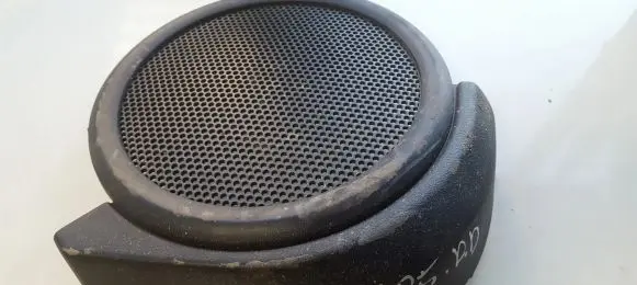 Side speaker trim/cover