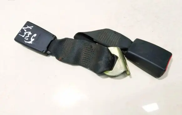 Mercedes-Benz C W202 Middle seatbelt buckle (rear) 2028604669 59784216