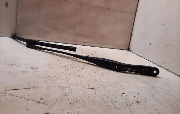 Opel Astra H Front wiper blade arm 13111219