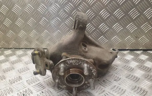 Toyota Prius (NHW20) Front wheel hub