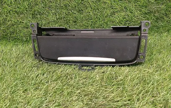 Ford Mondeo MK IV Ashtray (front) BS71A04788BA3YYW