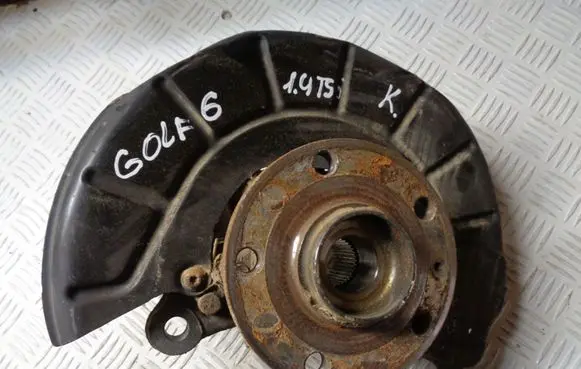 Volkswagen Golf VI Front wheel hub