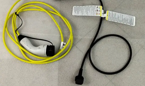 Volkswagen Tiguan Electric car charging cable 1EA971675BF