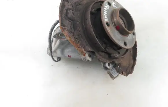 BMW 5 E39 Stub axle 