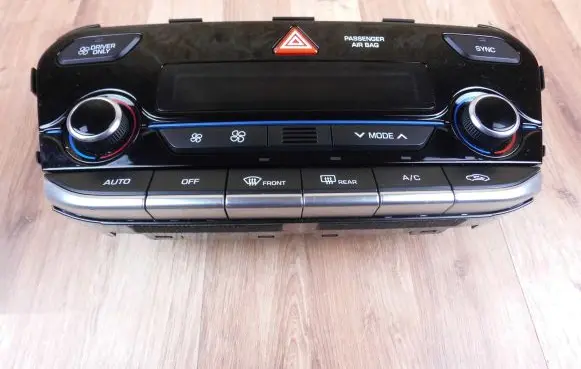 Hyundai Ioniq Climate control unit 97250G2050MBI 97250G2050 97250G2XXX