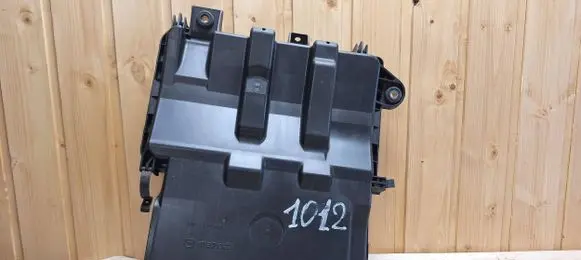 Mazda 2 Air filter box cover TD20GF10