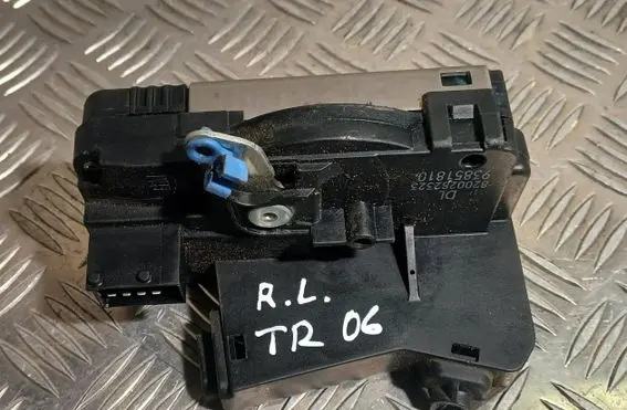 Renault Trafic II (X83) Loading door lock 8200282323 93851810