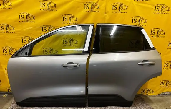 Ford Kuga III Front door TITANIUM SOLARSILVER 2024R
