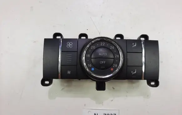 Mercedes-Benz R W251 Climate control unit A1648700189