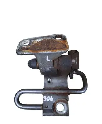 Volkswagen PASSAT B6 Front door lower hinge 