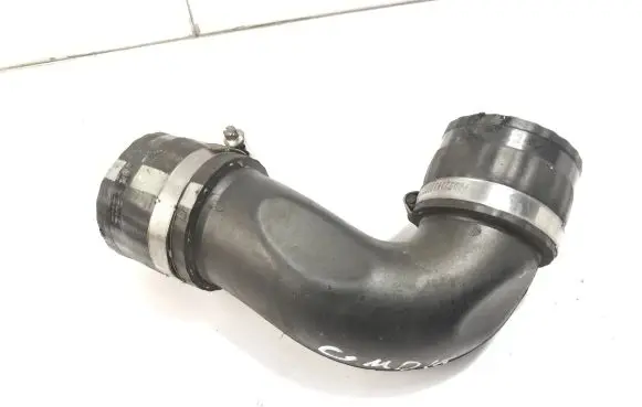 Volvo XC60 Intercooler hose/pipe 30751920