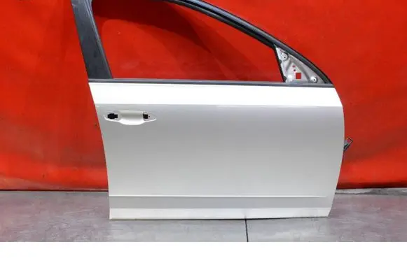 Skoda Octavia Mk3 (5E) Front door