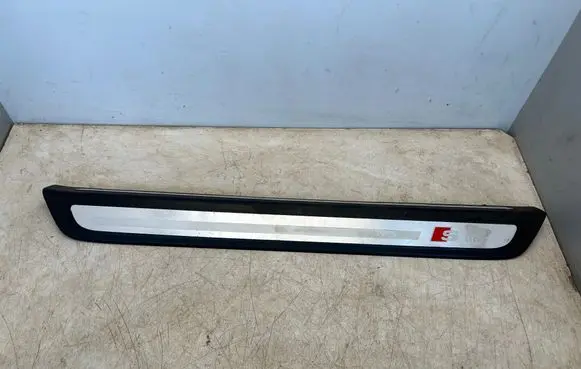 Audi Q5 SQ5 Front sill trim cover 8R0853373 8R0853373C